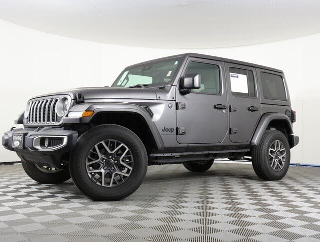 2025 Jeep Wrangler Sahara 4-Door 4WD