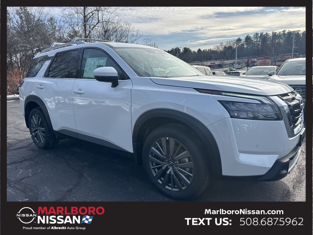 2025 Nissan Pathfinder SL 4WD