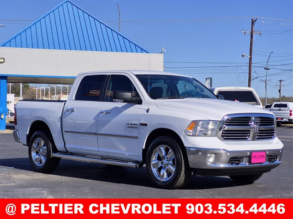 2015 RAM 1500 Lone Star Crew Cab 4WD