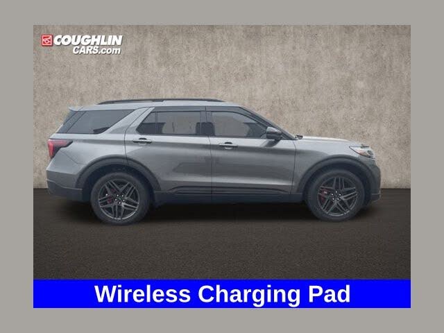 2025 Ford Explorer ST-Line AWD