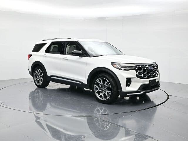 2025 Ford Explorer Platinum RWD