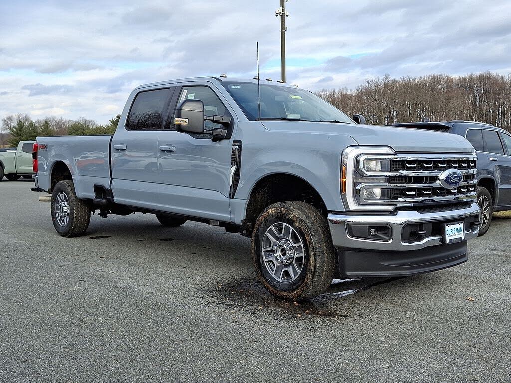 2026 Ford F-250 Super Duty Lariat Crew Cab 4WD