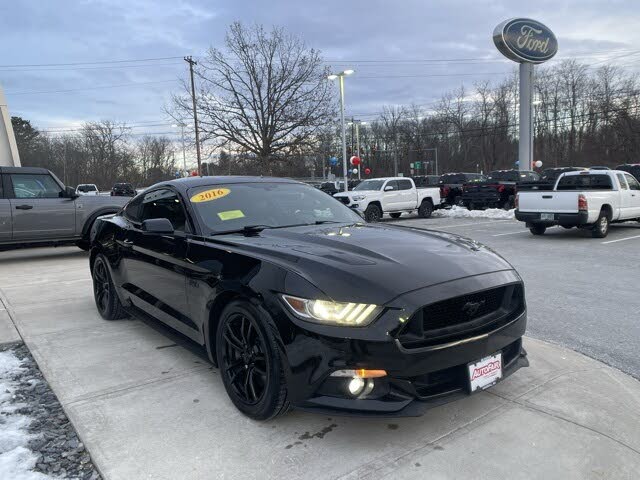 2015 Ford Mustang GT Premium Coupe RWD