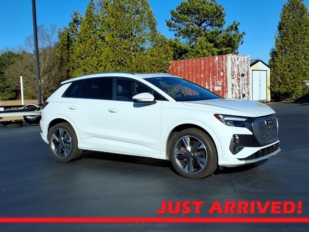 2022 Audi Q4 e-tron quattro Premium Plus 50