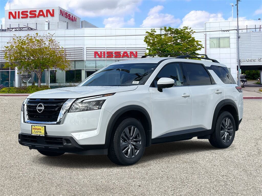 2025 Nissan Pathfinder SV FWD
