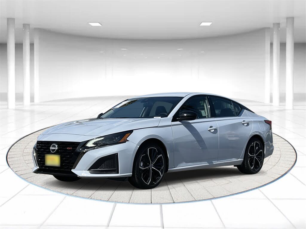 2023 Nissan Altima 2.5 SR FWD