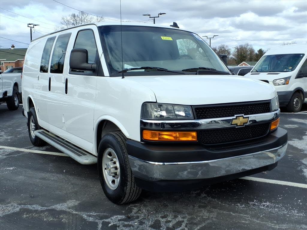 2024 Chevrolet Express Cargo 2500 RWD