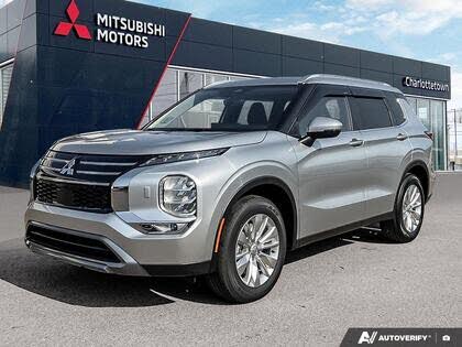 Mitsubishi Outlander SE FWD 2025