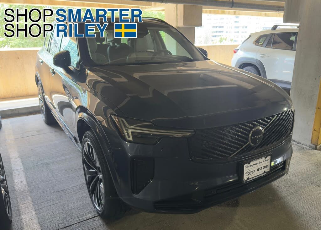 2026 Volvo XC90 B6 Ultra Dark 6-Passenger AWD