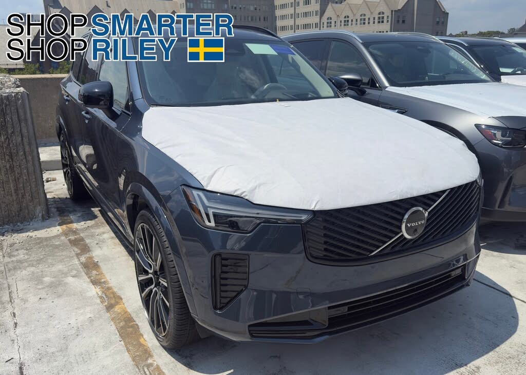 2026 Volvo XC90 B6 Ultra Dark 6-Passenger AWD