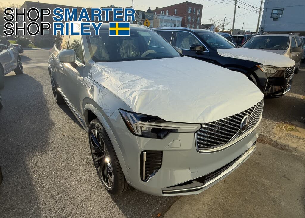 2026 Volvo XC90 B6 Plus 7-Passenger AWD