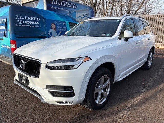 2018 Volvo XC90 T5 Momentum 7-Passenger AWD