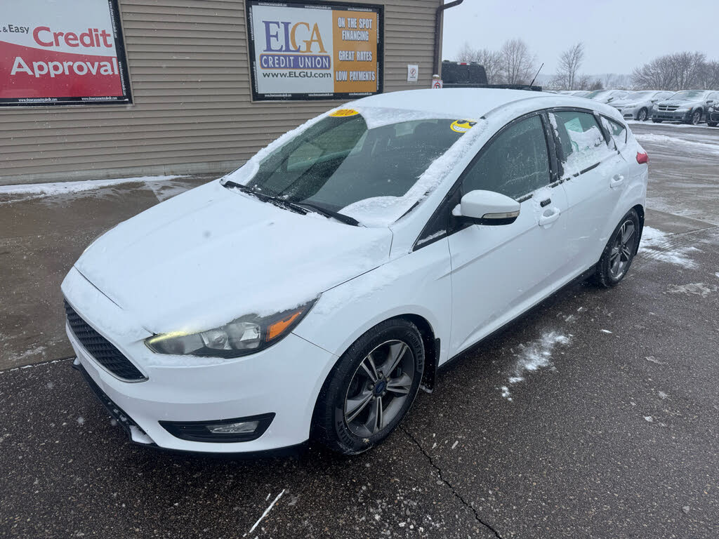 2016 Ford Focus SE Hatchback