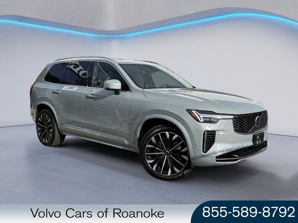 2025 Volvo XC90 B5 Plus Bright Theme 7-Passenger AWD