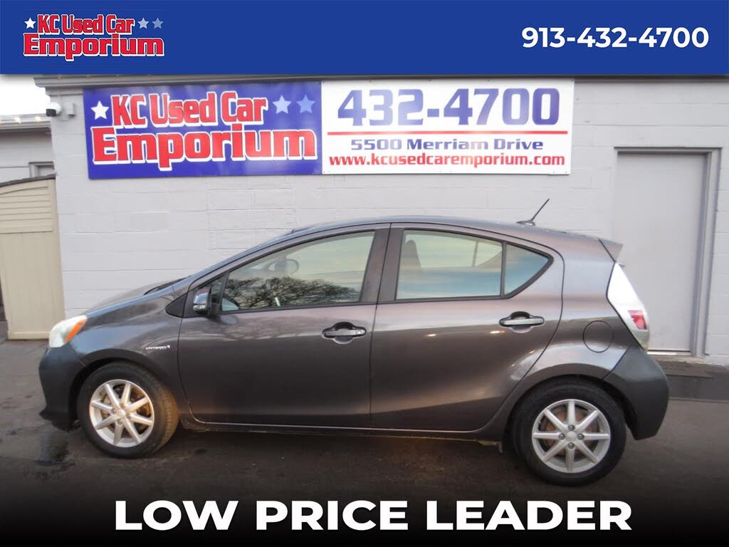 2013 Toyota Prius c Three