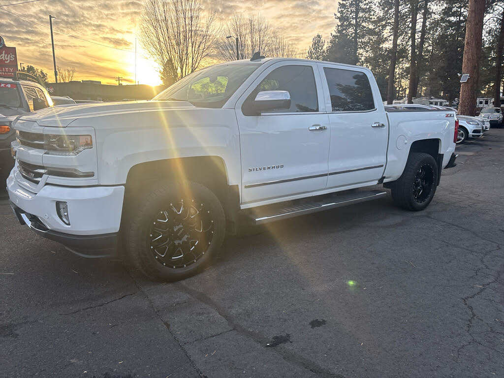 2016 Chevrolet Silverado 1500 LTZ Crew Cab 4WD