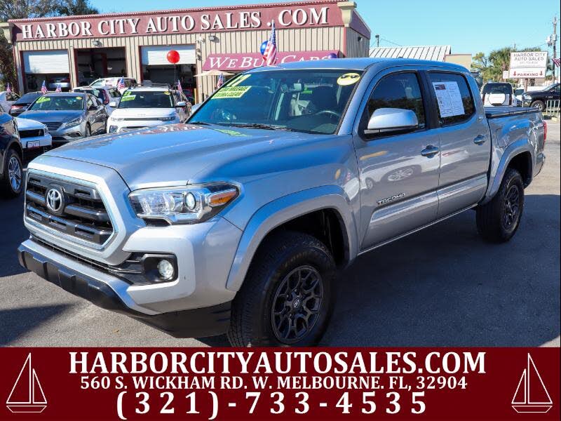 2017 Toyota Tacoma SR5 V6 Double Cab RWD