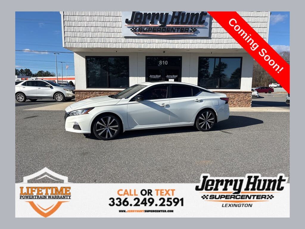 2022 Nissan Altima 2.0 SR FWD