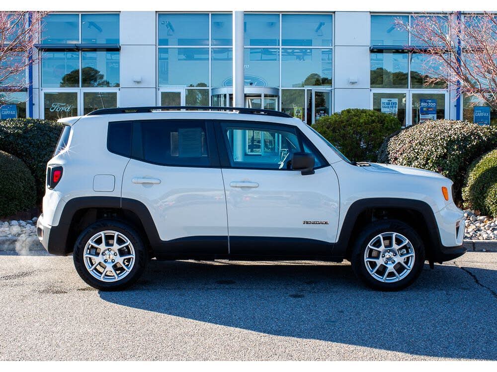 2023 Jeep Renegade Latitude 4WD
