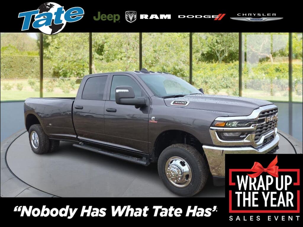 2026 RAM 3500 Tradesman Crew Cab LB DRW 4WD