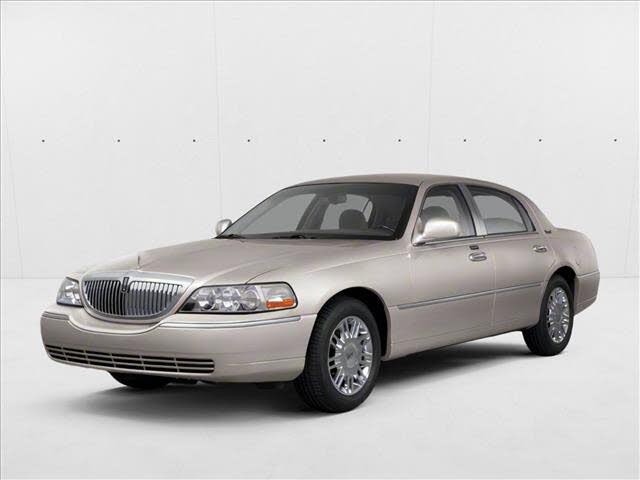2011 Lincoln Town Car Signature Limited