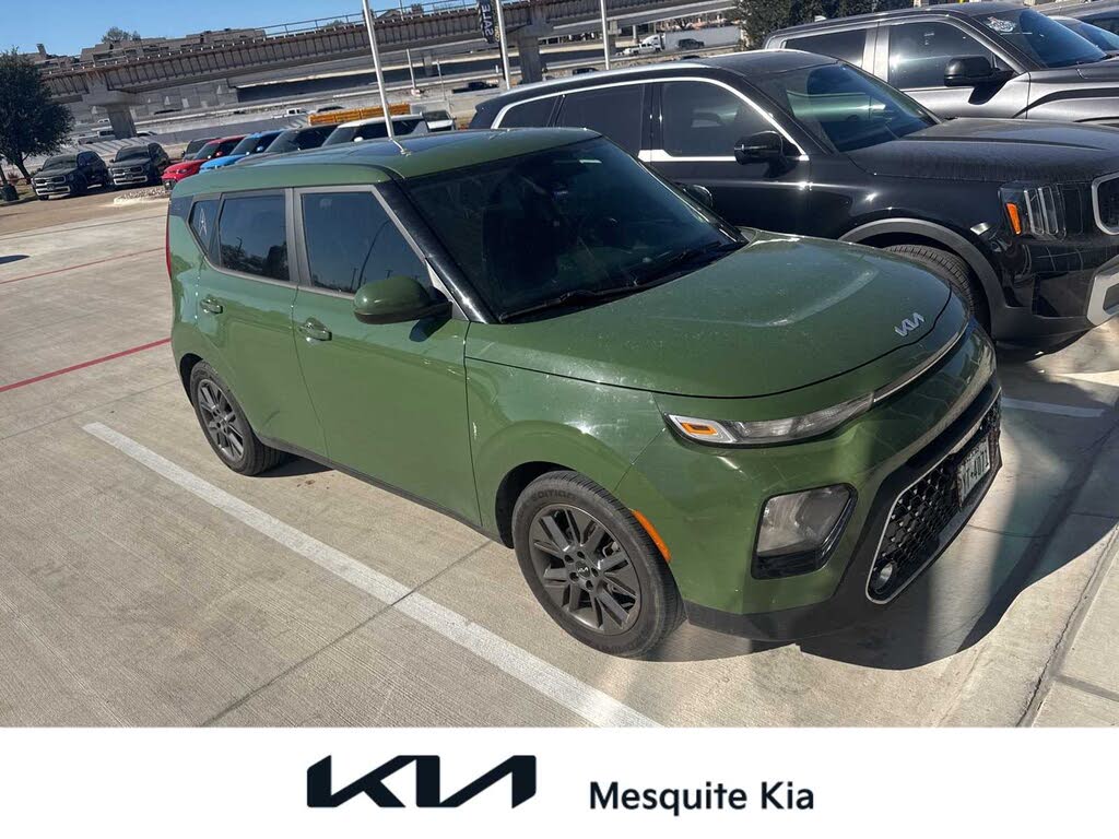 2022 Kia Soul EX FWD