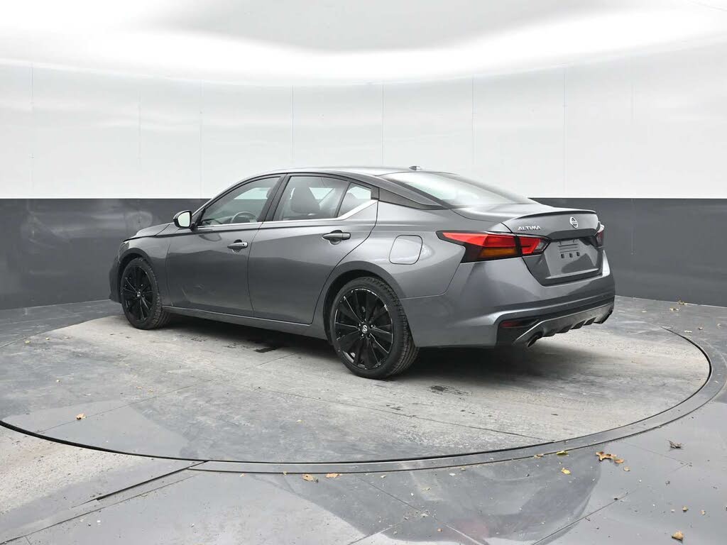 2022 Nissan Altima 2.5 SR FWD