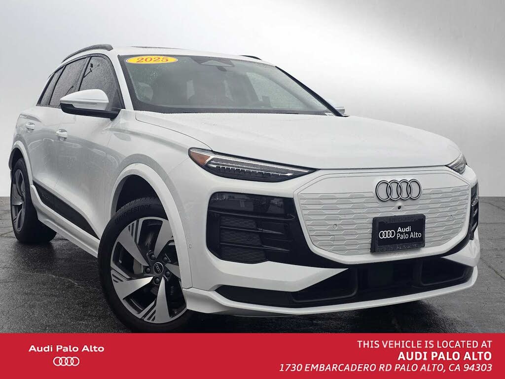 2025 Audi Q6 e-tron quattro Premium Plus
