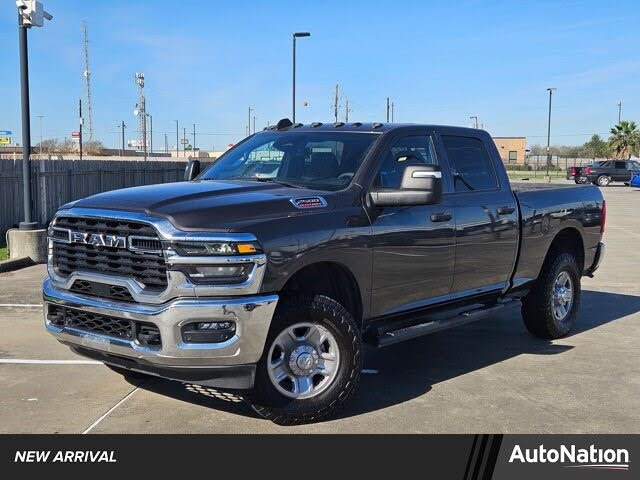 2025 RAM 2500 Tradesman Crew Cab 4WD