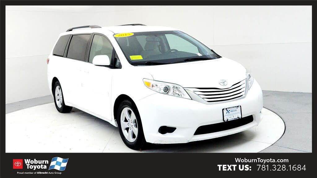 2015 Toyota Sienna LE 7-Passenger Auto Access Seat