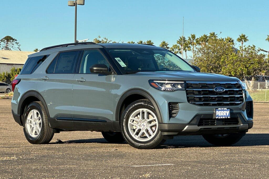 2026 Ford Explorer Active RWD
