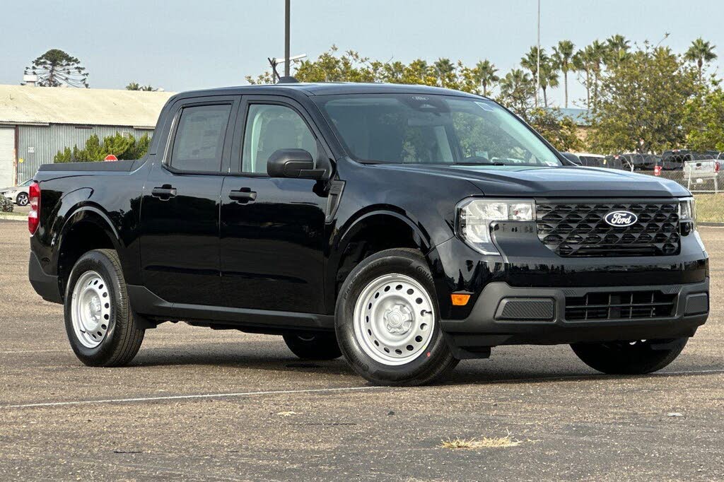 2026 Ford Maverick XL SuperCrew AWD