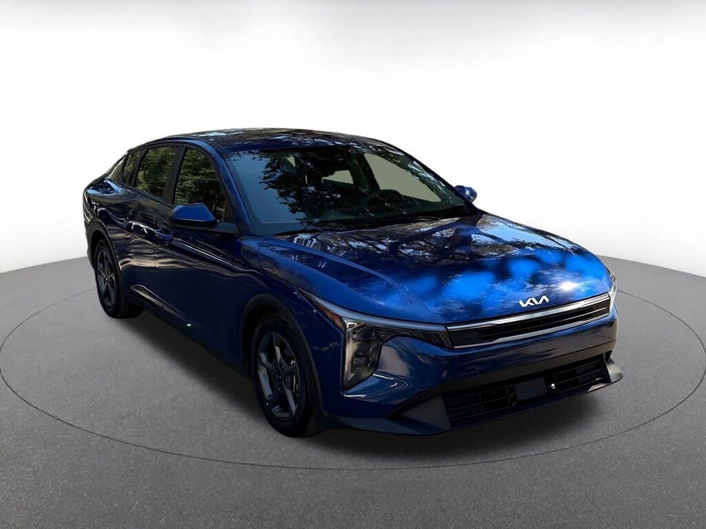 2025 Kia K4 LXS FWD