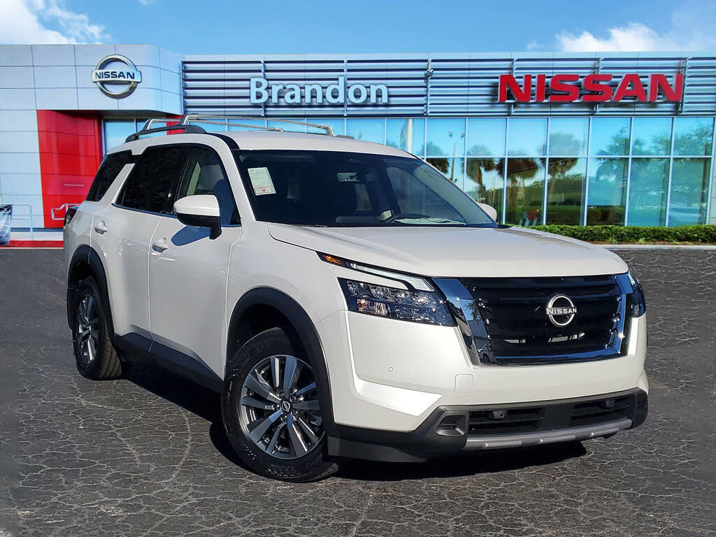 2025 Nissan Pathfinder SL FWD
