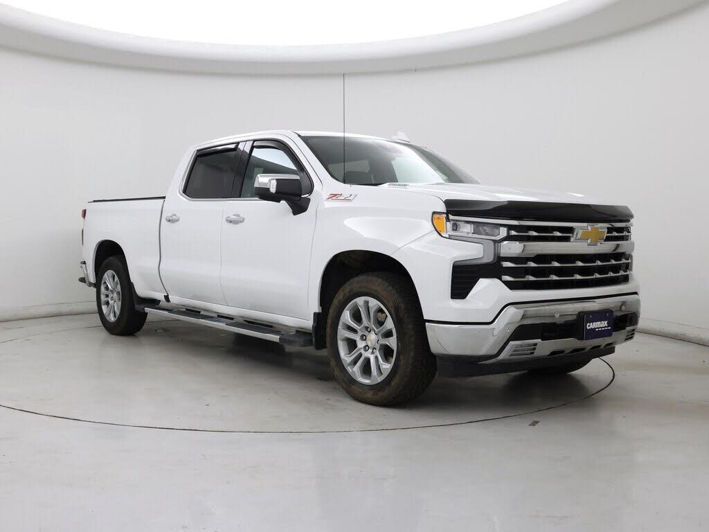 2025 Chevrolet Silverado 1500 LTZ Crew Cab 4WD