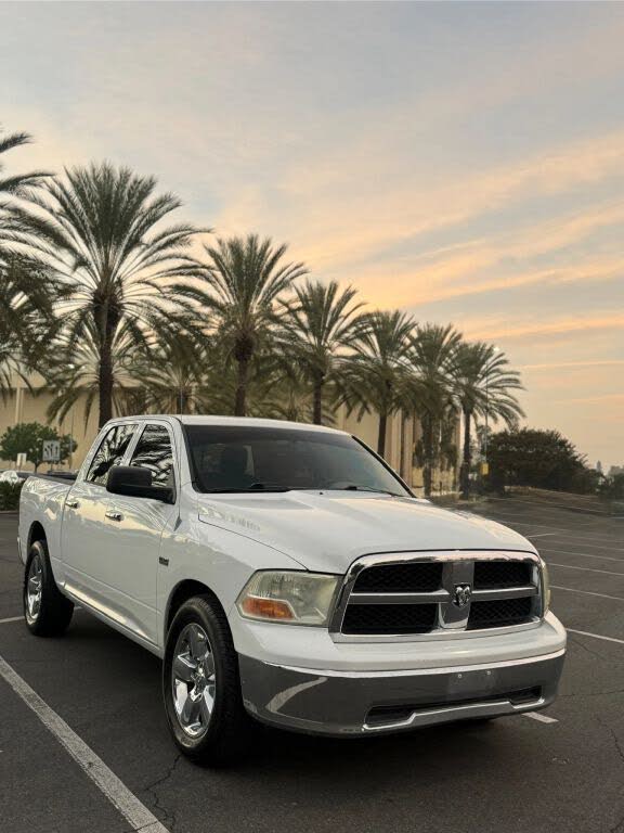 2011 RAM 1500 SLT Crew Cab
