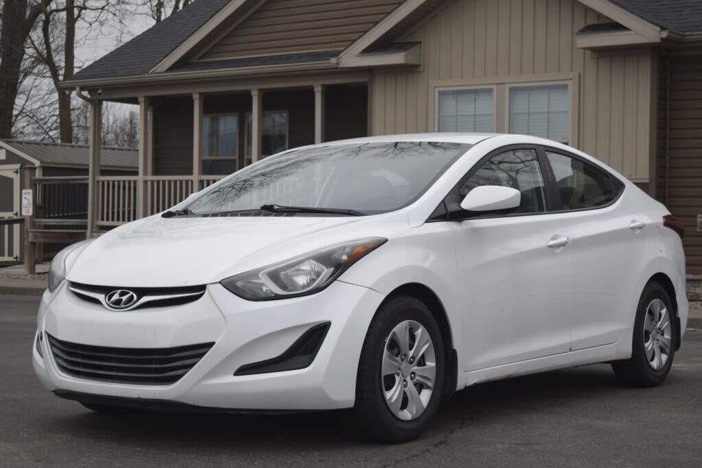 2016 Hyundai Elantra SE FWD