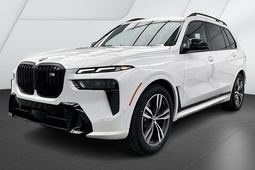 2026 BMW X7 M60i AWD
