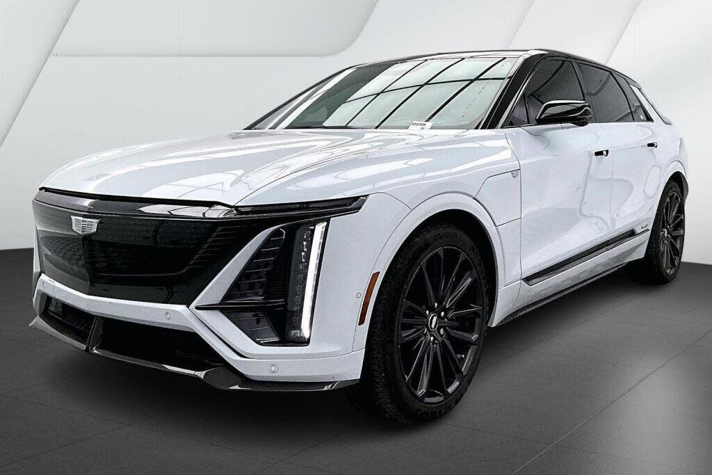2026 Cadillac LYRIQ-V AWD