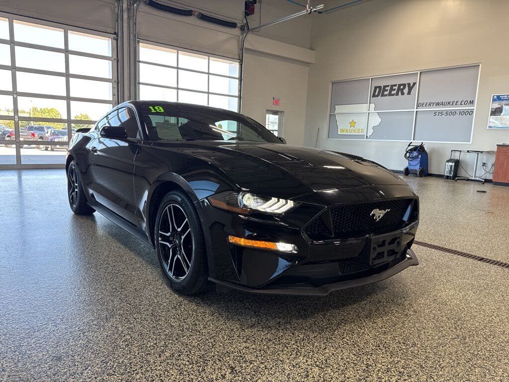 2019 Ford Mustang GT Coupe RWD
