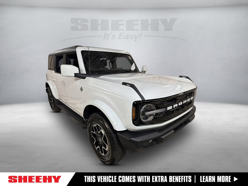2024 Ford Bronco Outer Banks 4-Door 4WD