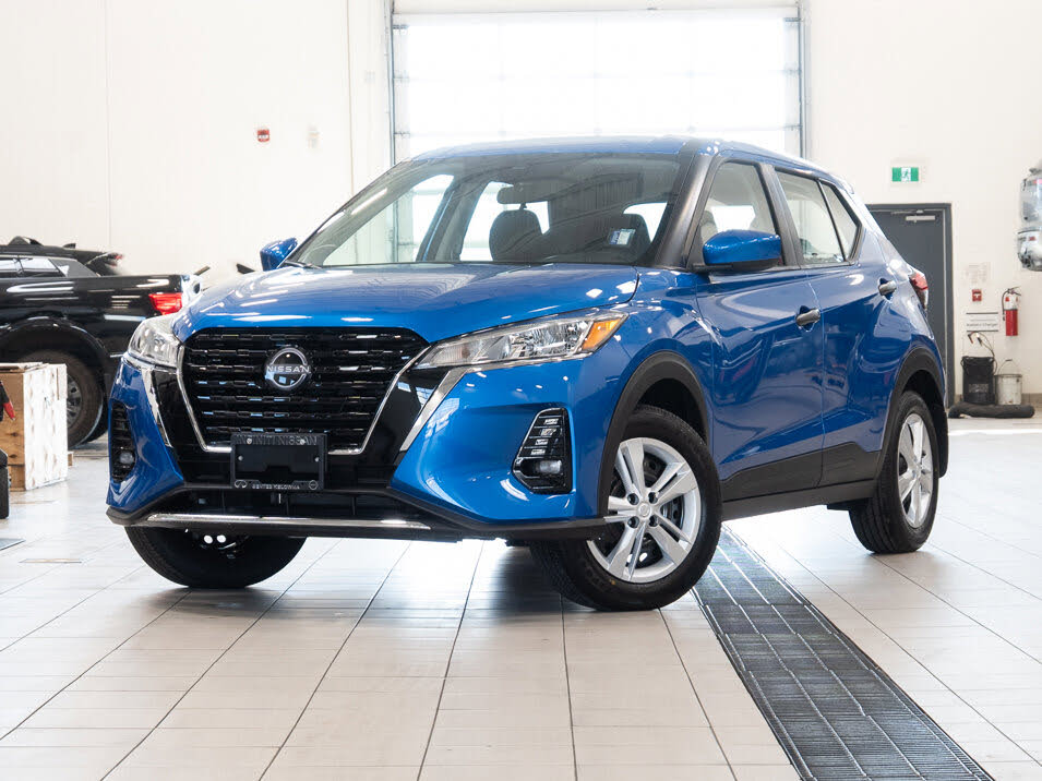 2025 Nissan Kicks S FWD