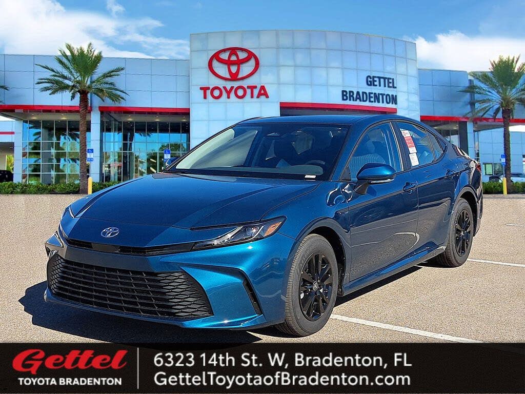 2026 Toyota Camry LE FWD