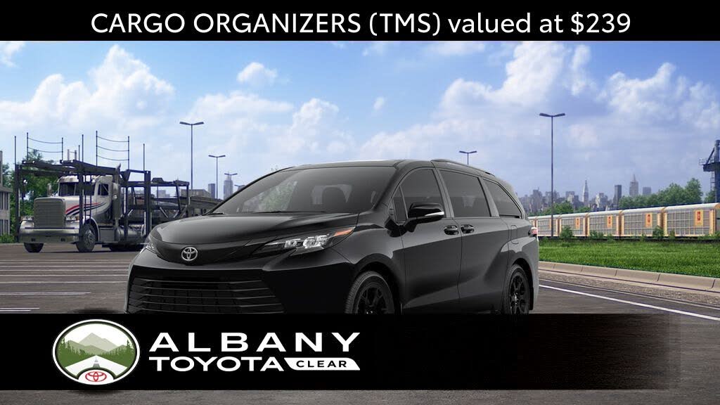 2026 Toyota Sienna Woodland Edition 7-Passenger AWD