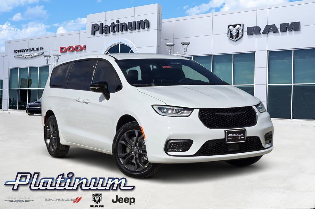 2026 Chrysler Pacifica Select AWD