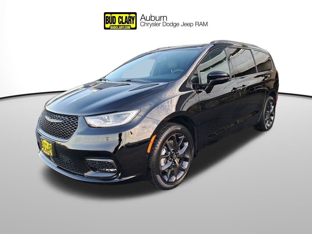 2026 Chrysler Pacifica Select AWD