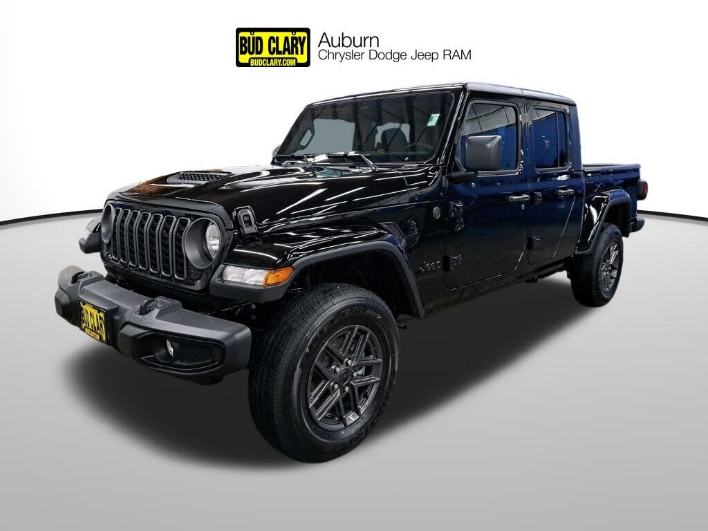 2026 Jeep Gladiator Sport S Crew Cab 4WD