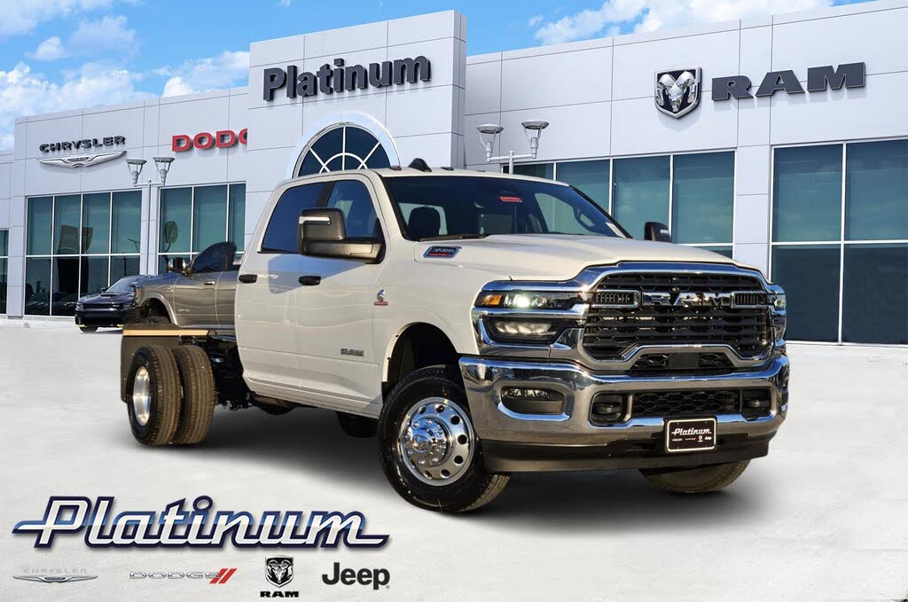 2026 RAM 3500 Chassis Tradesman Crew Cab LB DRW 4WD