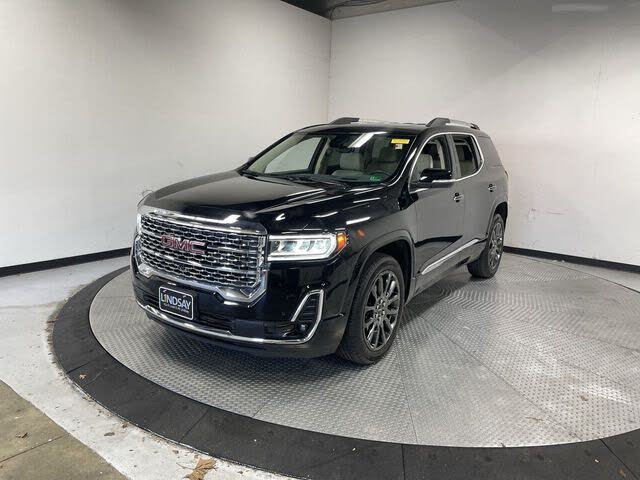 2023 GMC Acadia Denali AWD