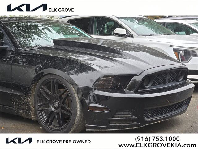 2014 Ford Mustang V6 Premium Coupe RWD